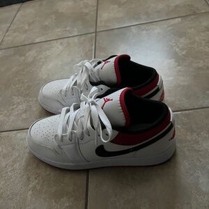 *Brand New* Jordan’s - Women’s Size 7.5 (Youth Size 6)